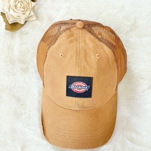 New with tags DICKIES LOGO HAT. Adjustable. Brown ( camel colored) netted back